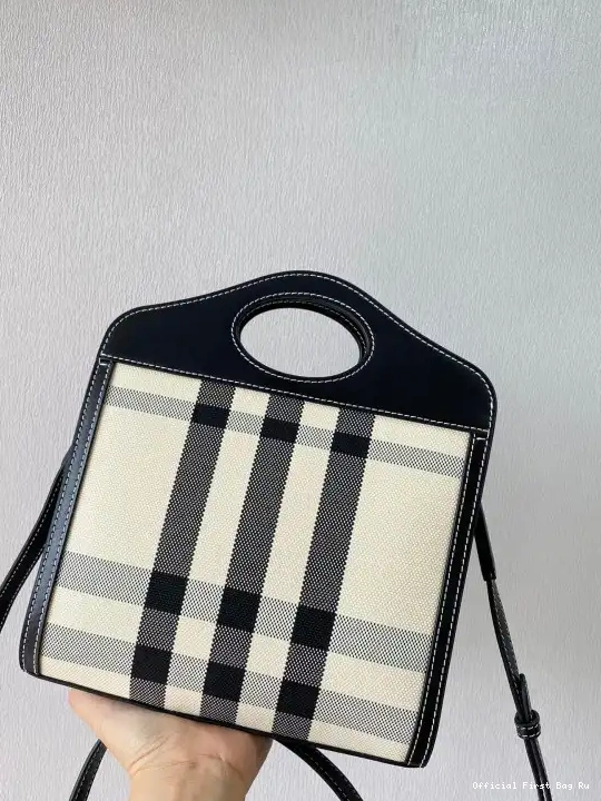 Official FirstBag Ru Pocket Bag BURBERRY 0604